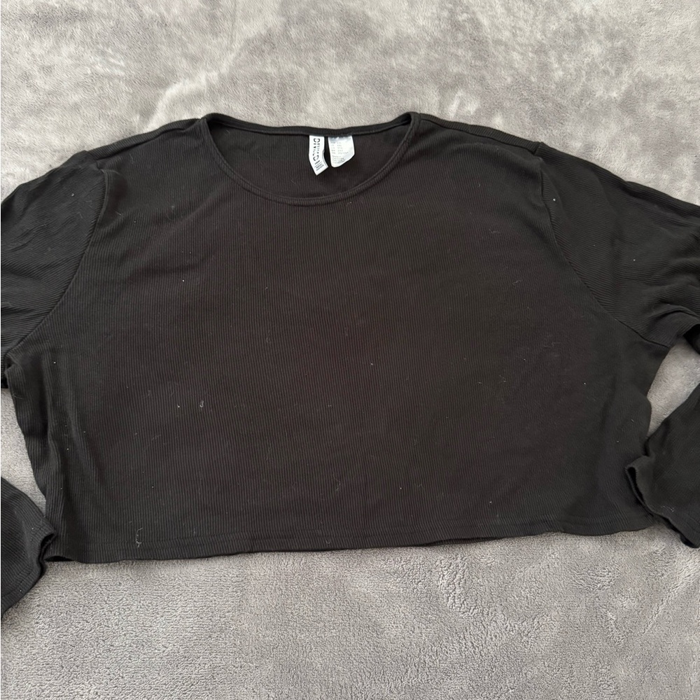 Black crop top